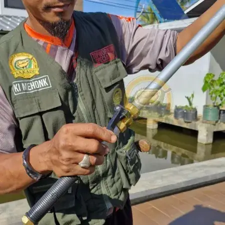 Stik Sprayer Dena Bazooka Thailand Panjang 2 meter - Jangkauan tembakan 12 meter